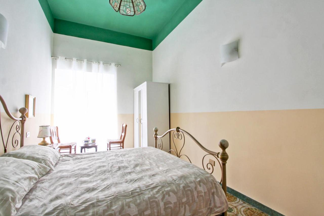 Roman Apartment Luaran gambar